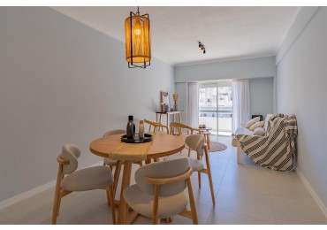 VENTA DEPARTAMENTO DE UN AMBIENTE A LA CALLE RECICLADO A NUEVO. BARRIO LA PERLA