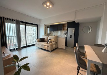 VENTA DEPARTAMENTO 2 AMBIENTES CON COCHERA DOBLE. PLAYA VARESE