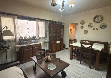 VENTA DEPARTAMENTO DE 3 AMBIENTES CON PATIO. ZONA CENTRO