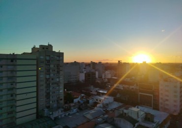 ALQUILER 24 MESES - DEPARTAMENTO 5 AMB CON COCHERA - ZONA CENTRO